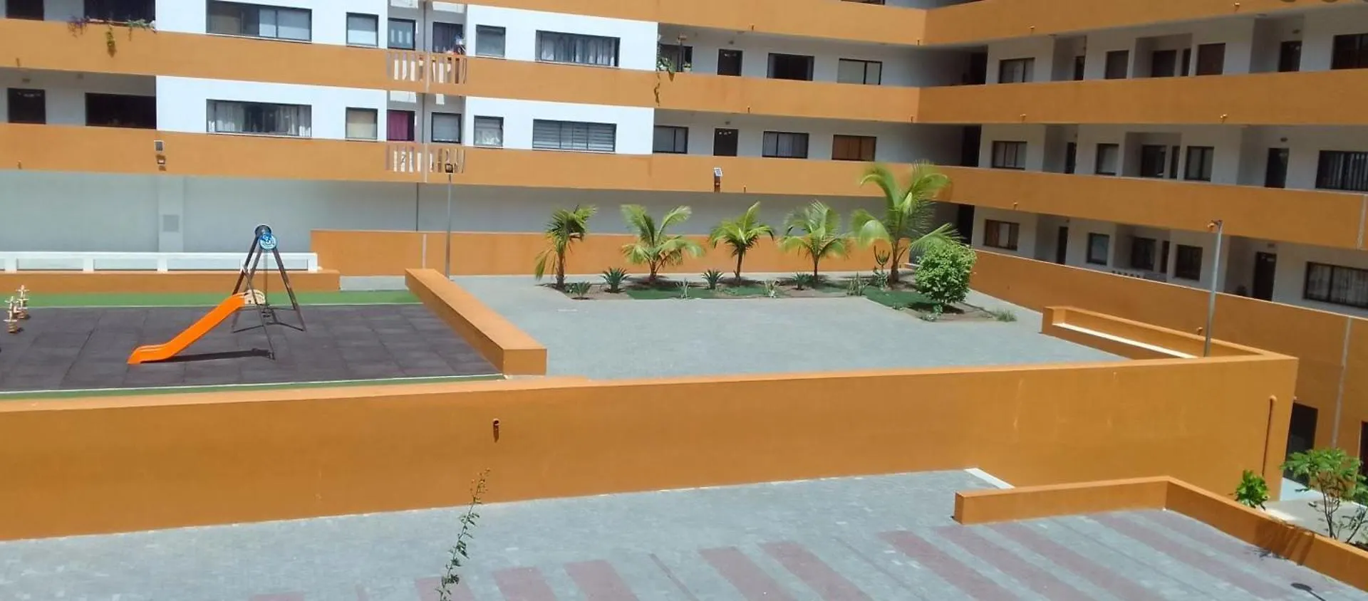 Apartamento De Luxo -T2 Praia Apartment